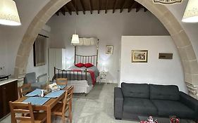 Omodos Vintage Houses